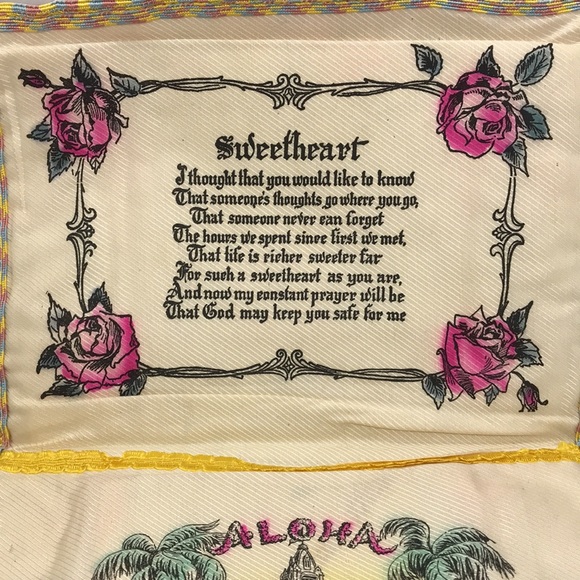 Vintage Sweetheart Hankie Set from Hawaii, Aloha from Hawaii, circa 1940’s - Picture 2 of 10